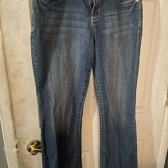 New - Picture 3 of 3